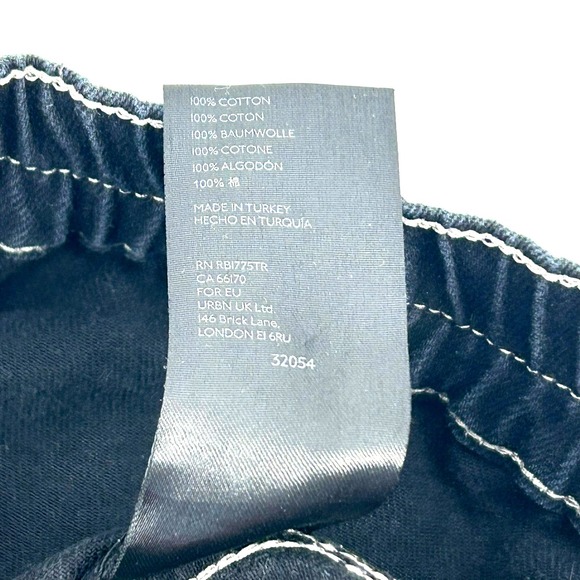 BDG Urban Outfitters Skate Jean W34 Black Contrast Stitch Cargo Pants Mens - Picture 3 of 5